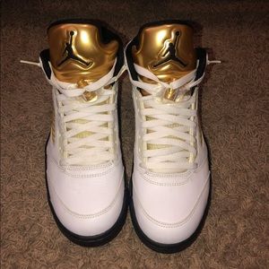 Jordan 5 retro size 9.5